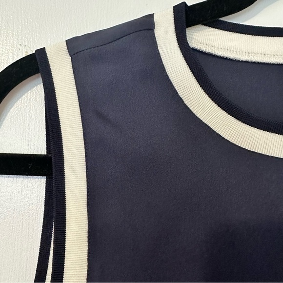Theory Bonda Sleeveless Silk Crop Top Womens Small Navy White - Picture 5 of 8